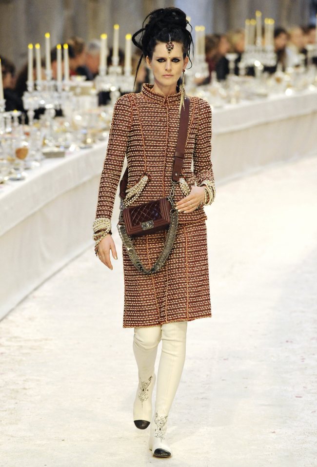 Verkleuren Larry Belmont Doe mijn best Karl Lagerfeld presenteert herfstcollectie Chanel | Merkkleding Mode